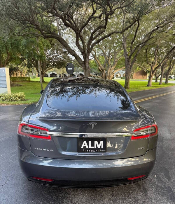 2017 Tesla Model S 90D