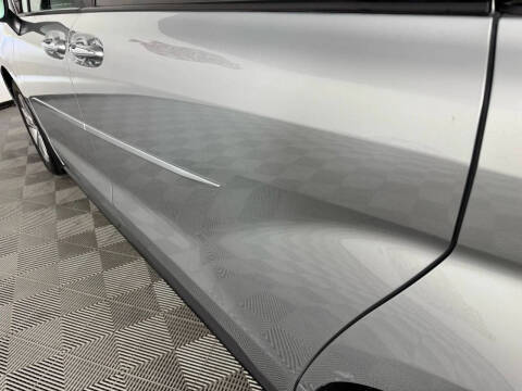 2024 Toyota Sienna Platinum 7-Passenger