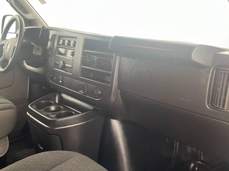 2024 GMC Savana 2500