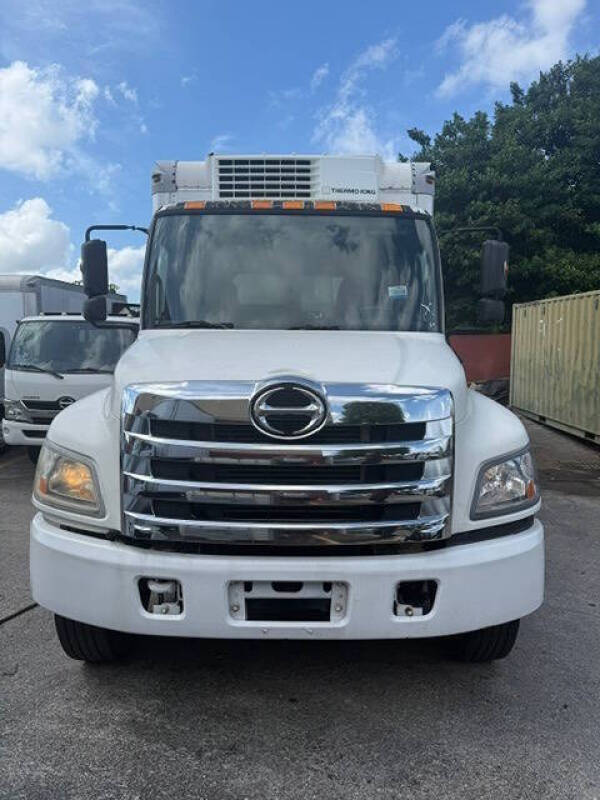2013 Hino 268