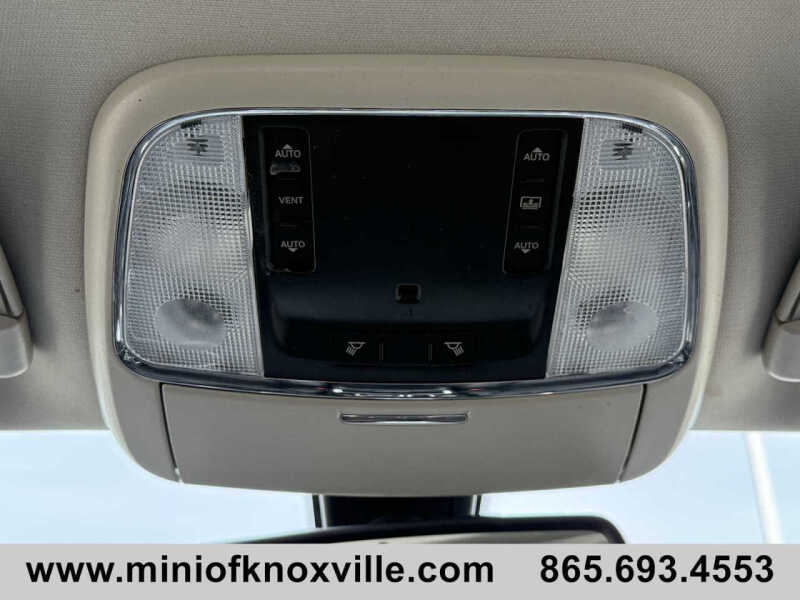 2015 Chrysler 300 Limited