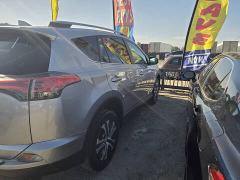 2018 Toyota RAV4 LE
