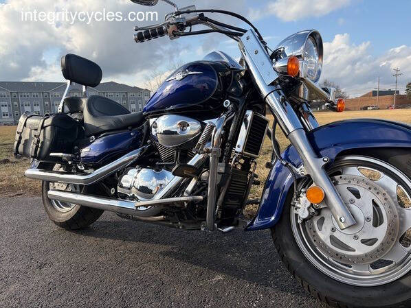 2005 Suzuki Boulevard