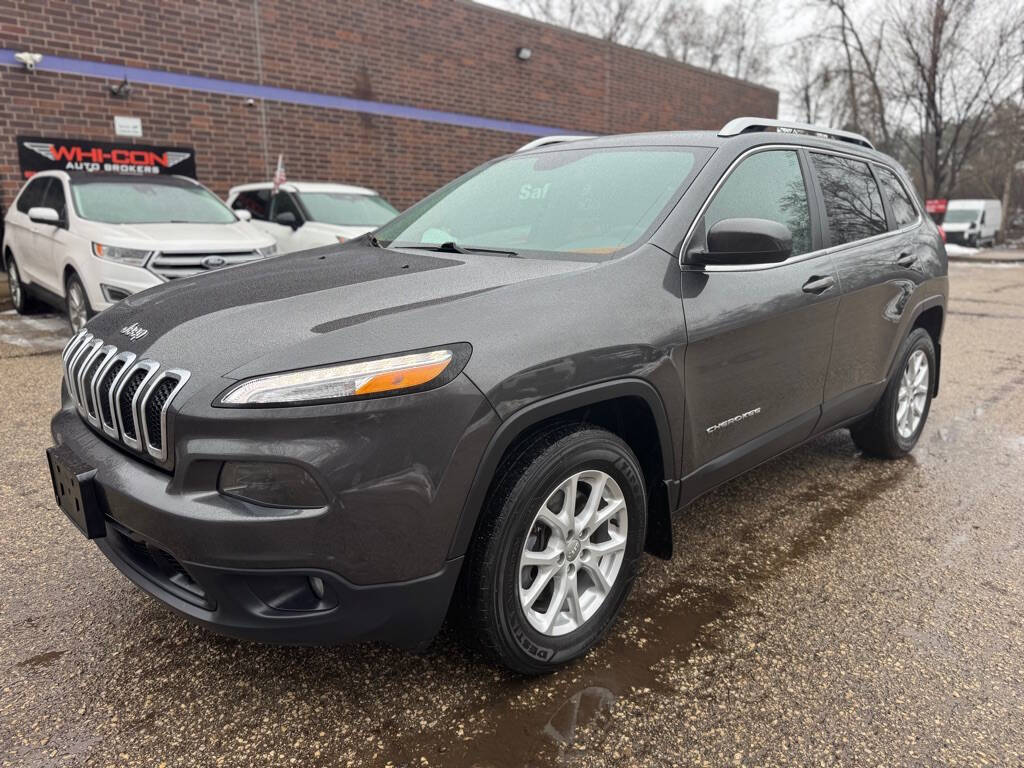 2015 Jeep Cherokee for sale at Whi-Con Auto Brokers in Shakopee, MN