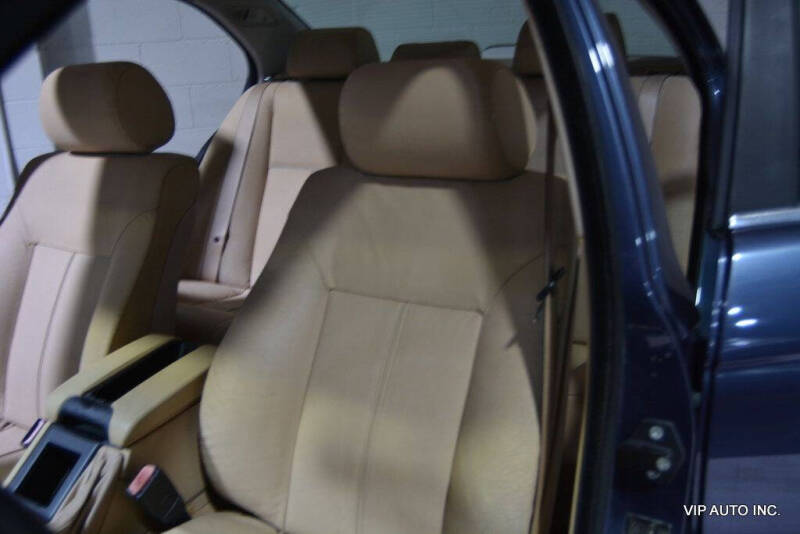 2002 BMW 5 Series 525i