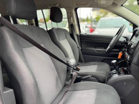 2012 Jeep Compass Sport