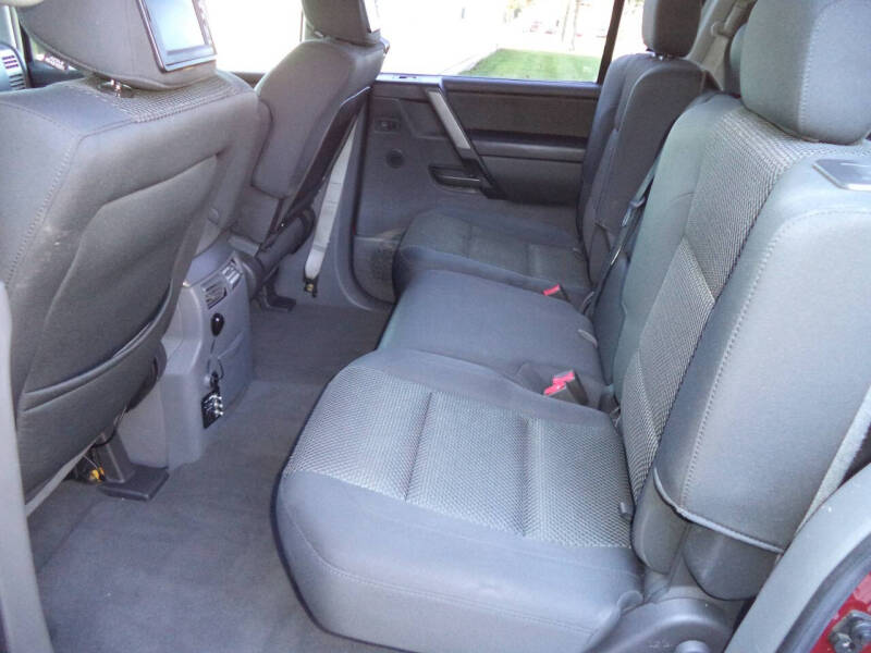 2005 Nissan Armada SE