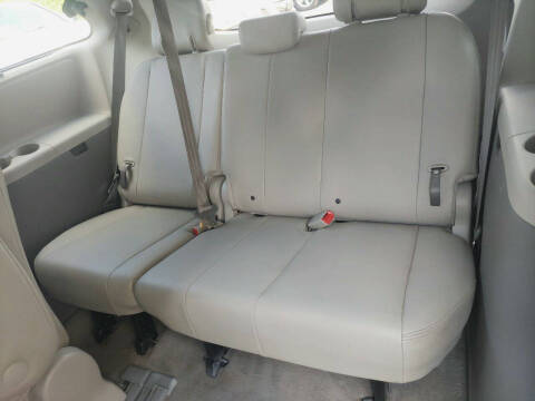 2012 Toyota Sienna XLE 8-Passenger