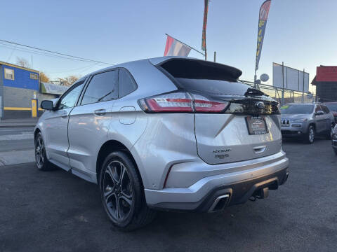 2019 Ford Edge ST