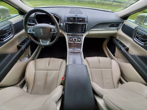 2018 Lincoln Continental Select