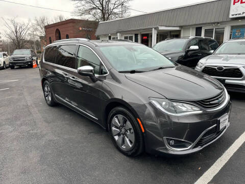 2018 Chrysler Pacifica Hybrid Limited