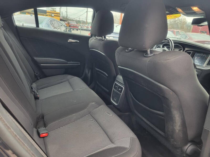 2017 Dodge Charger SXT