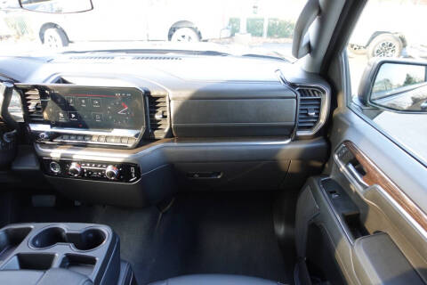 2024 GMC Sierra 1500 Elevation Standard