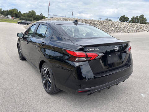 2024 Nissan Versa SR