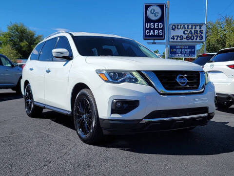 2017 Nissan Pathfinder SV