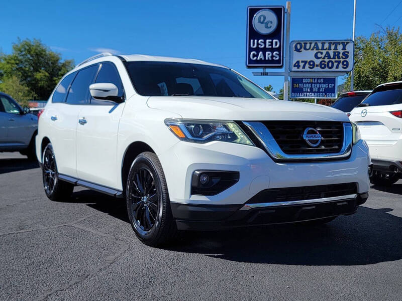 2017 Nissan Pathfinder SV