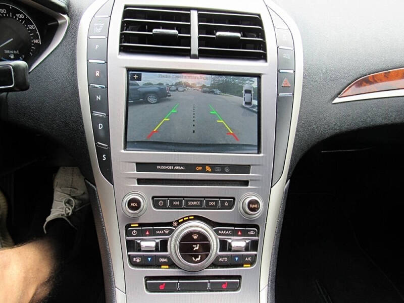 2017 Lincoln MKZ Select