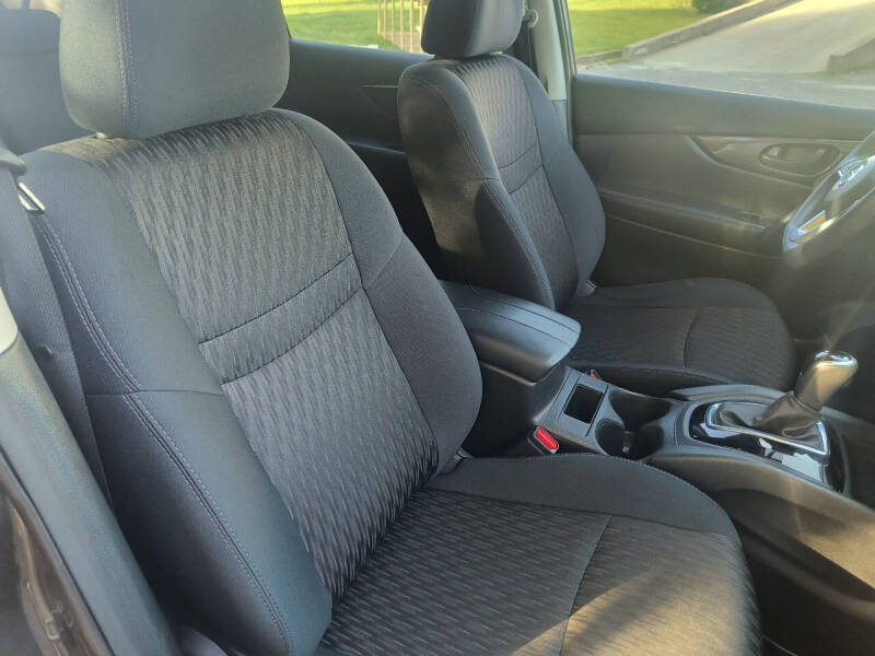 2019 Nissan Rogue S
