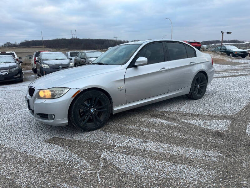 2011 BMW 3 Series for sale at Quinn Motors in Shakopee MN