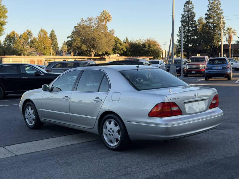 2003 Lexus LS 430