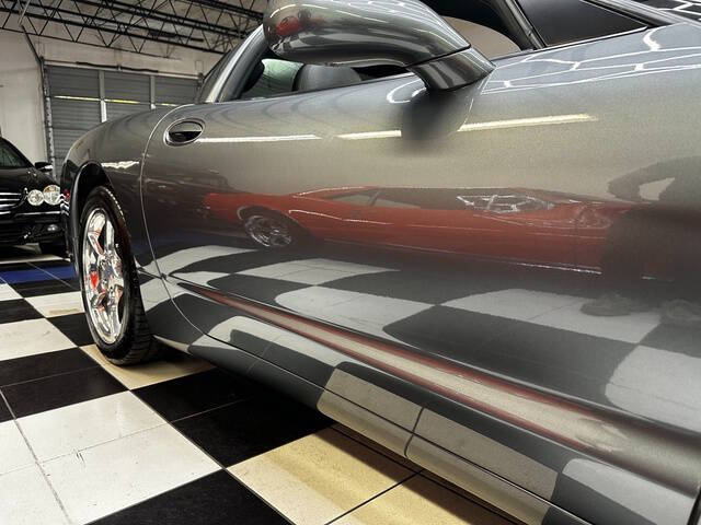 2004 Chevrolet Corvette