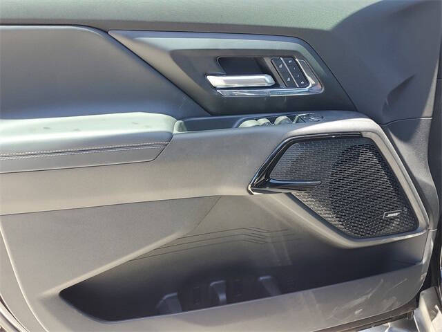 2025 Chevrolet Silverado EV LT