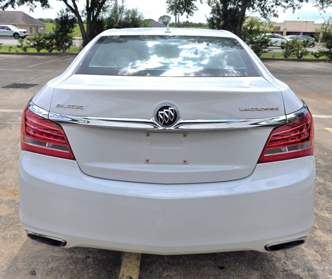 2014 Buick LaCrosse Base 4dr Sedan - White exterior view 4