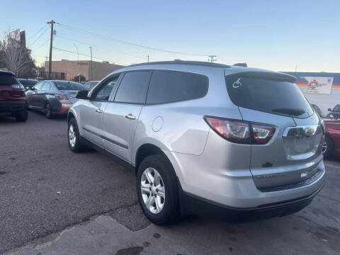 2017 Chevrolet Traverse LS