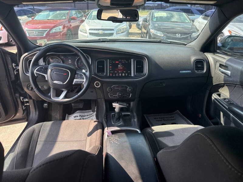 2015 Dodge Charger SXT