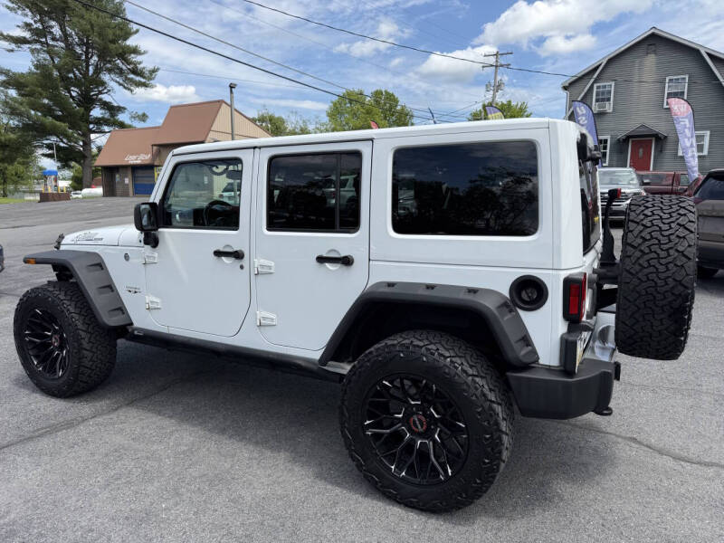 2016 Jeep Wrangler Unlimited Sahara