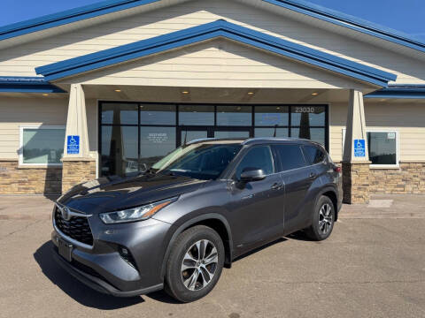 2020 Toyota Highlander Hybrid for sale at The Car Buying Center in Loretto MN