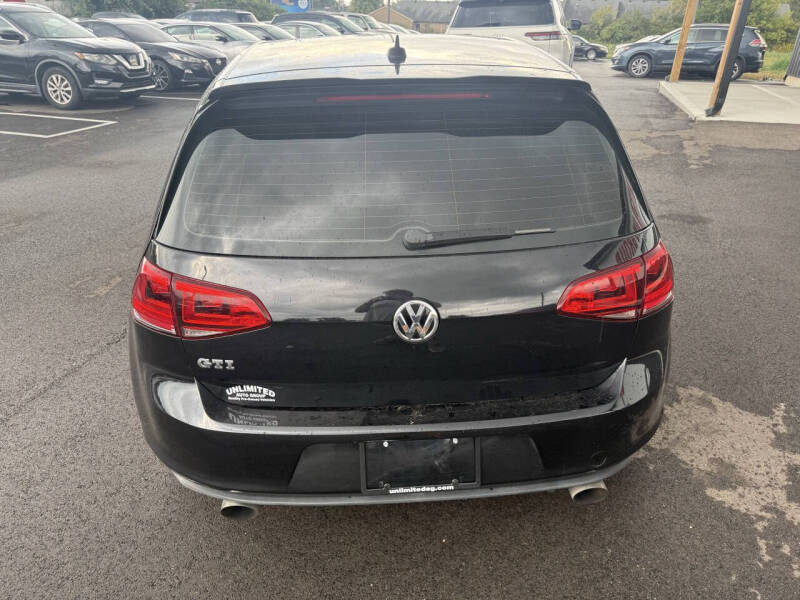 2017 Volkswagen Golf GTI S