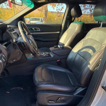 2017 Ford Explorer Sport