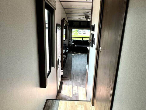 2019 Forest River Heritage Glen