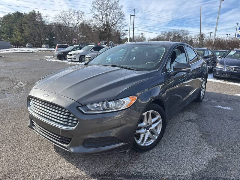 2016 Ford Fusion SE's photo