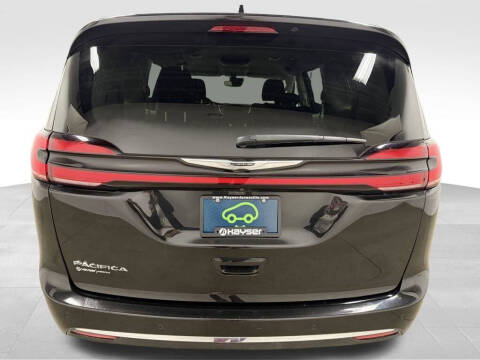 2021 Chrysler Pacifica Touring