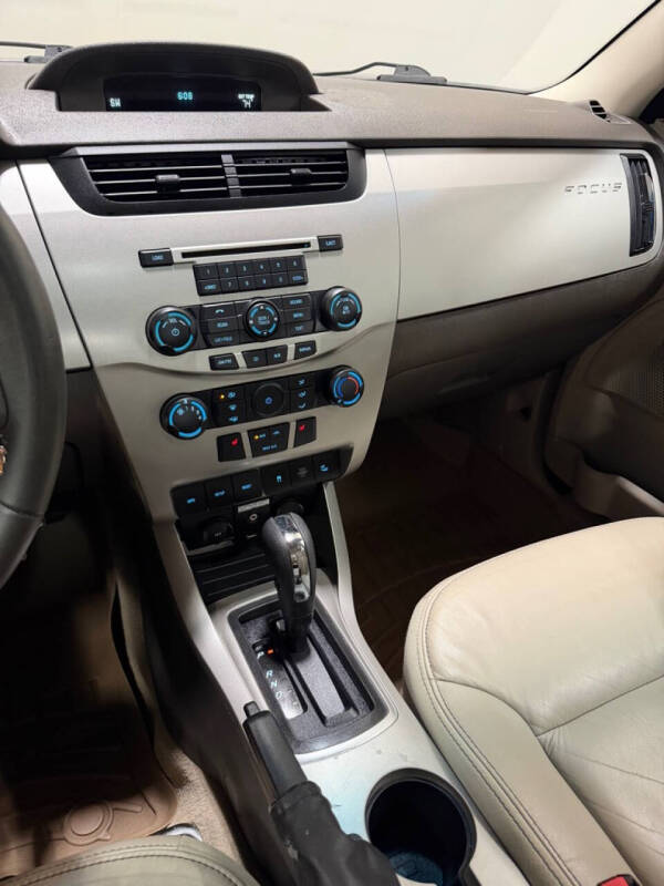2010 Ford Focus SEL