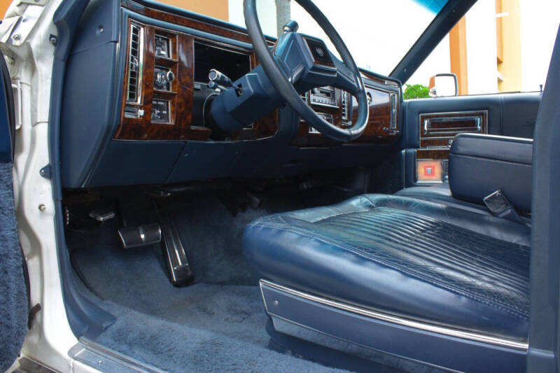 1990 Cadillac Brougham