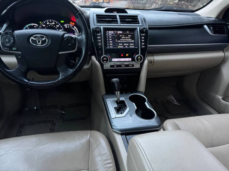 2012 Toyota Camry Hybrid