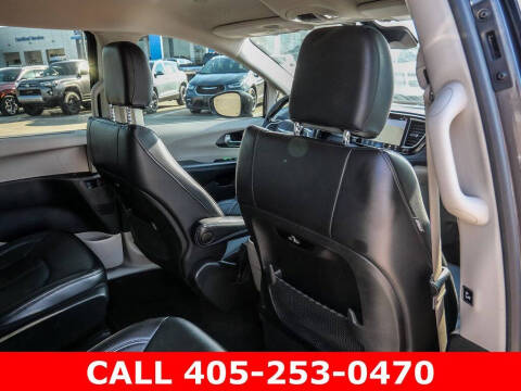 2021 Chrysler Pacifica Hybrid Touring L