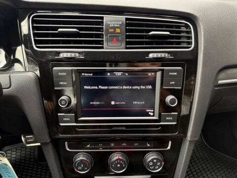 2020 Volkswagen Golf GTI S