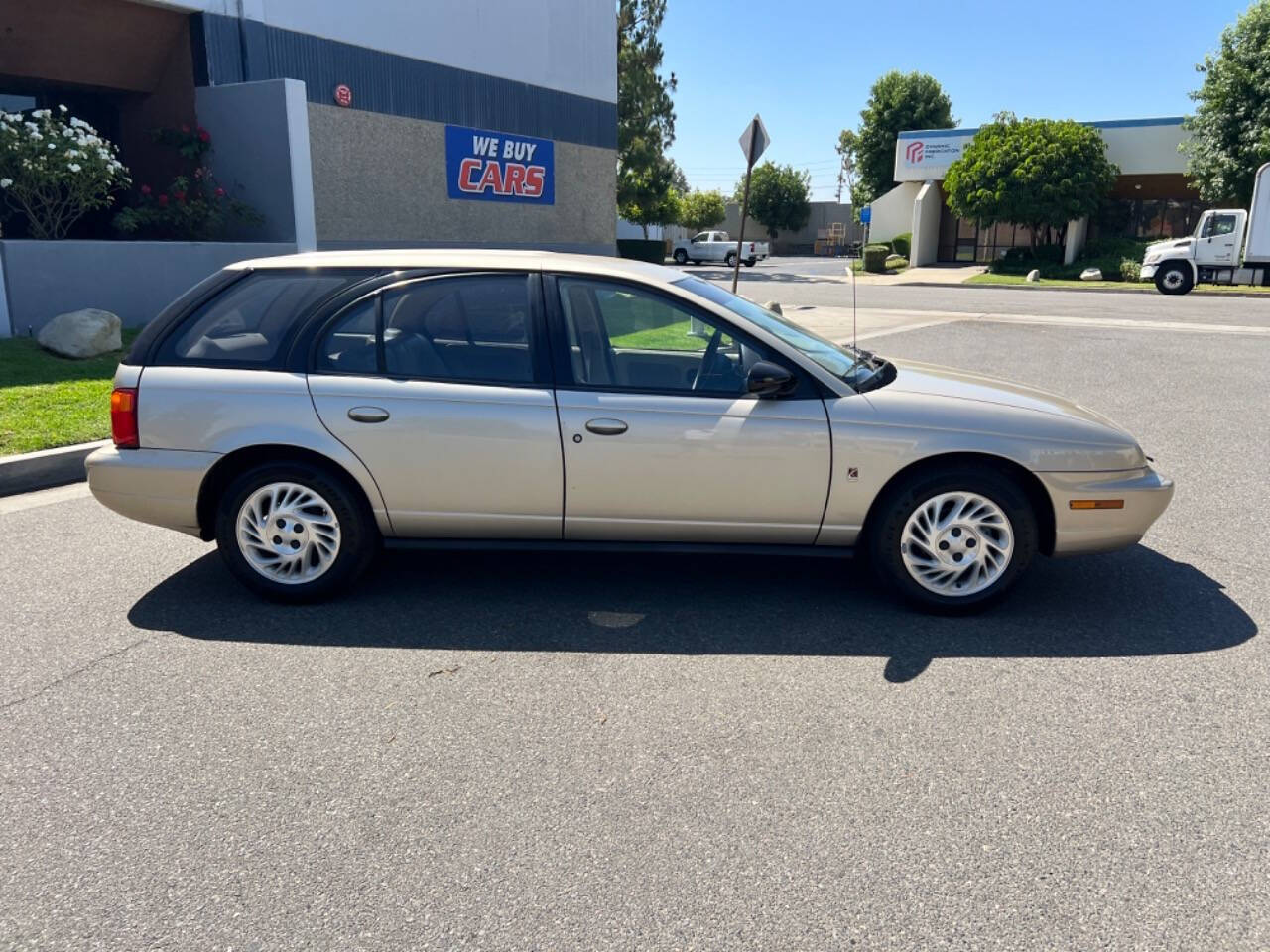 1998 Saturn S-Series for sale at ZRV AUTO INC in Brea, CA