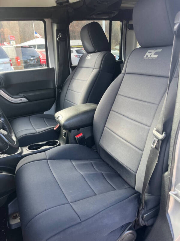 2011 Jeep Wrangler Unlimited Sahara