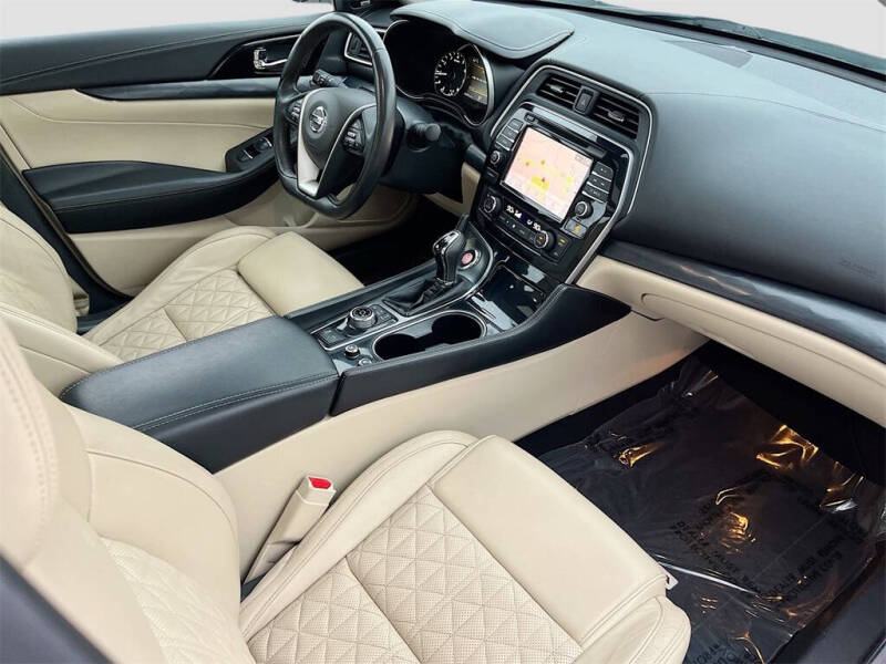 2022 Nissan Maxima 3.5 Platinum