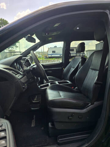 2014 Dodge Grand Caravan R/T