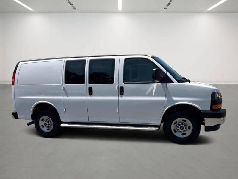 2024 GMC Savana 2500
