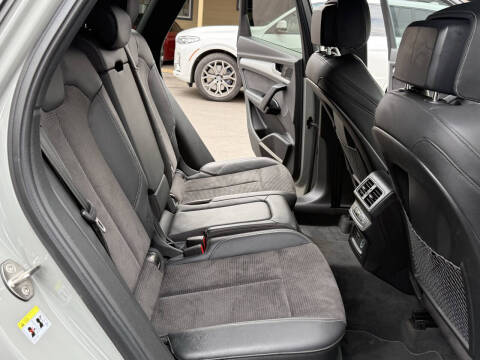 2019 Audi SQ5 3.0T quattro Premium Plus