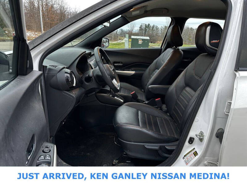 2019 Nissan Kicks SR