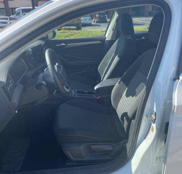 2025 Volkswagen Jetta S