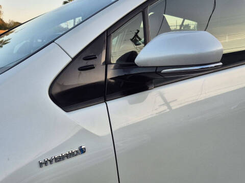 2016 Toyota Prius Four Touring